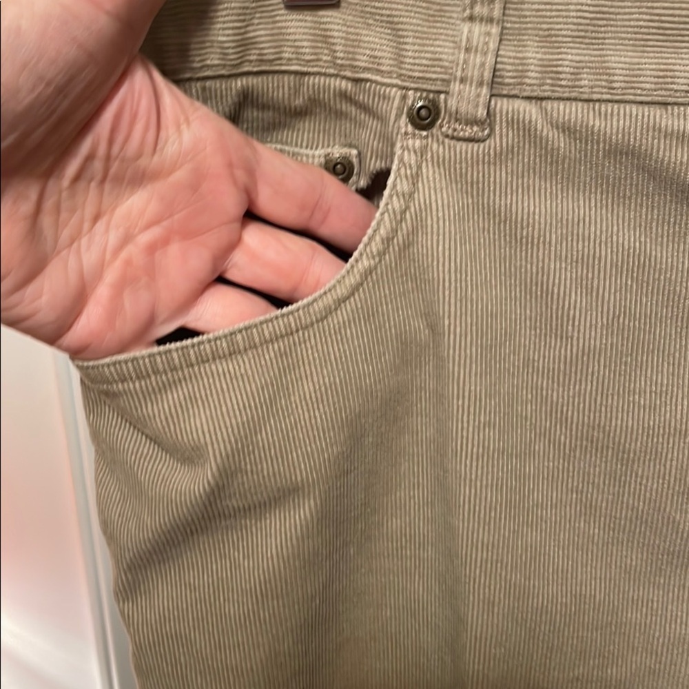 🥰🥰🥰3 for 12$🥰🥰🥰Jones New York Tan Corduroy Relaxed Fit Pants - Picture 3 of 8
